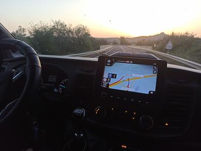 navegador autocaravana vandecamper en ruta